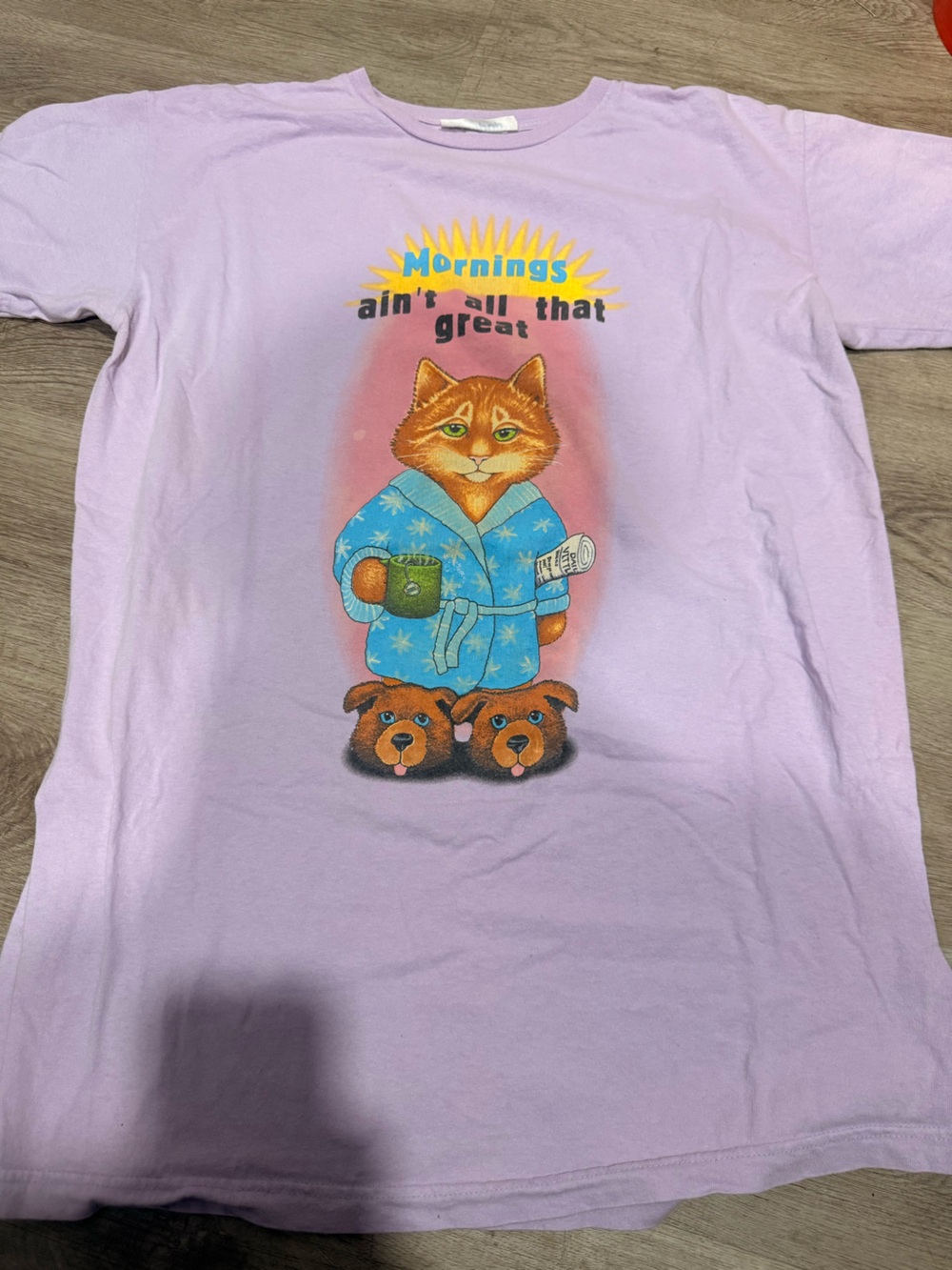 Vintage Lavender Tee with Cozy Cat Graphic